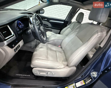 Синий Тойота Хайлендер, объемом двигателя 3.46 л и пробегом 77 тыс. км за 26000 $, фото 42 на Automoto.ua