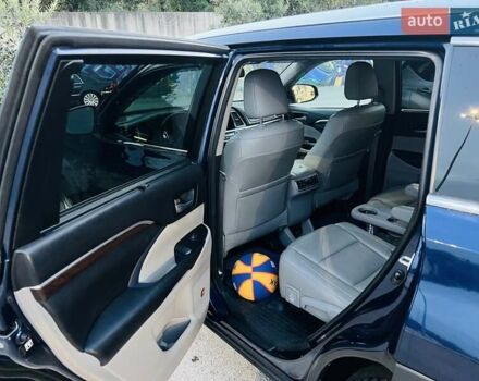 Тойота Хайлендер 2016 в Киеве на Automoto.ua Синий Тойота Хайлендер, объемом двигателя 3.55 л и пробегом 187 тыс. км за 24000 $, фото 8 на Automoto.ua