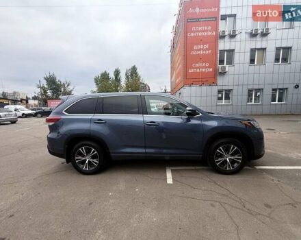 Тойота Хайлендер 2017 в Киеве на Automoto.ua Синий Тойота Хайлендер, объемом двигателя 3.5 л и пробегом 110 тыс. км за 24600 $, фото 1 на Automoto.ua