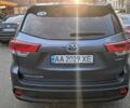 Синій Тойота Хайлендер, об'ємом двигуна 3.5 л та пробігом 189 тис. км за 23000 $, фото 3 на Automoto.ua