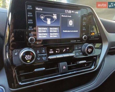 Тойота Хайлендер 2021 в Хмельницком на Automoto.ua Синий Тойота Хайлендер, объемом двигателя 2.49 л и пробегом 106 тыс. км за 35400 $, фото 24 на Automoto.ua