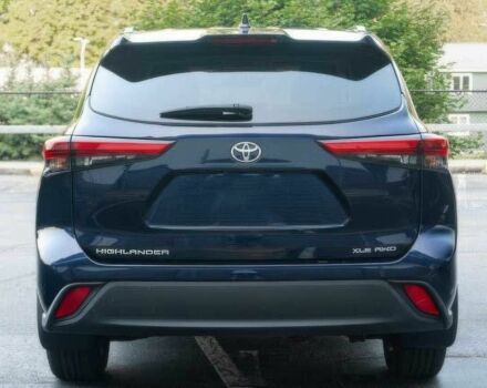 Синий Тойота Хайлендер, объемом двигателя 3.5 л и пробегом 13 тыс. км за 23600 $, фото 4 на Automoto.ua
