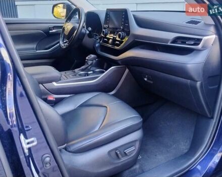 Тойота Хайлендер 2021 в Хмельницком на Automoto.ua Синий Тойота Хайлендер, объемом двигателя 2.49 л и пробегом 106 тыс. км за 35400 $, фото 21 на Automoto.ua