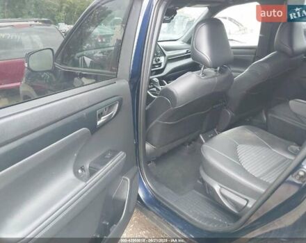 Синий Тойота Хайлендер, объемом двигателя 3.46 л и пробегом 37 тыс. км за 17000 $, фото 9 на Automoto.ua