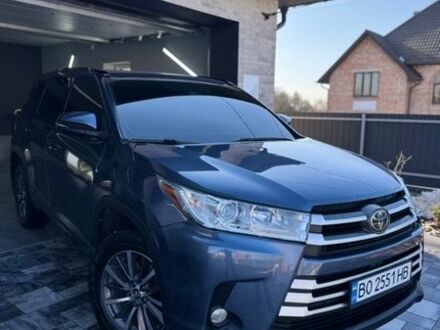 Синий Тойота Хайлендер, объемом двигателя 3.46 л и пробегом 130 тыс. км за 26499 $, фото 1 на Automoto.ua