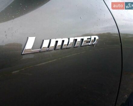 Зеленый Тойота Хайлендер, объемом двигателя 3.5 л и пробегом 215 тыс. км за 13100 $, фото 4 на Automoto.ua