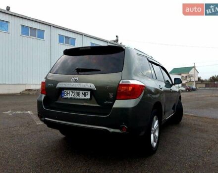 Зеленый Тойота Хайлендер, объемом двигателя 3.5 л и пробегом 215 тыс. км за 13100 $, фото 3 на Automoto.ua