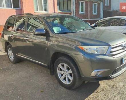 Зеленый Тойота Хайлендер, объемом двигателя 3.46 л и пробегом 275 тыс. км за 15200 $, фото 6 на Automoto.ua