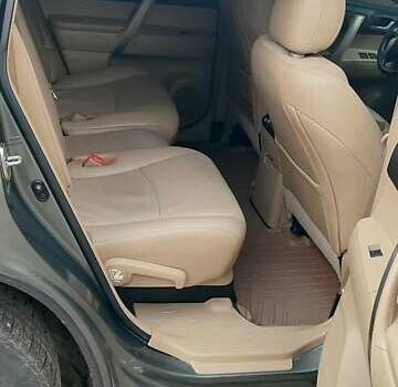 Зелений Тойота Хайлендер, об'ємом двигуна 3.46 л та пробігом 139 тис. км за 18600 $, фото 5 на Automoto.ua