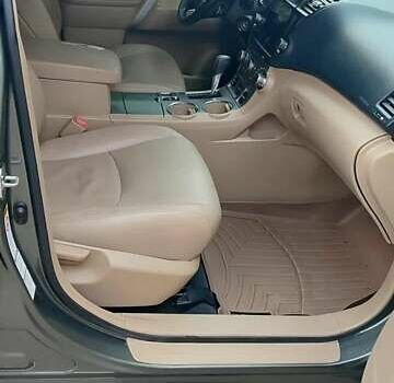 Зелений Тойота Хайлендер, об'ємом двигуна 3.46 л та пробігом 139 тис. км за 18600 $, фото 4 на Automoto.ua