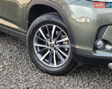 Зеленый Тойота Хайлендер, объемом двигателя 3.5 л и пробегом 123 тыс. км за 27999 $, фото 9 на Automoto.ua