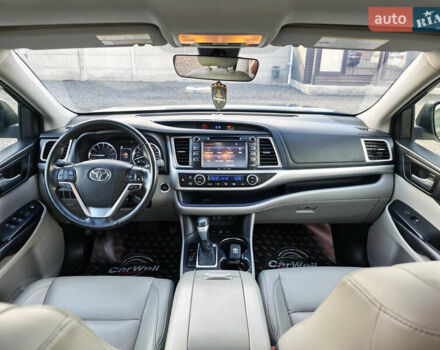 Зеленый Тойота Хайлендер, объемом двигателя 3.5 л и пробегом 123 тыс. км за 27999 $, фото 28 на Automoto.ua