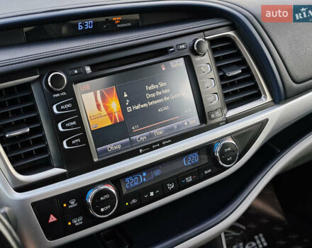 Зеленый Тойота Хайлендер, объемом двигателя 3.5 л и пробегом 123 тыс. км за 27999 $, фото 37 на Automoto.ua