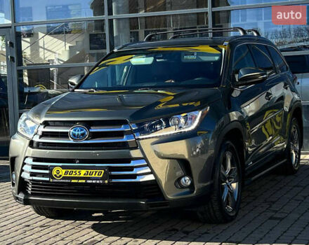 Зеленый Тойота Хайлендер, объемом двигателя 3.46 л и пробегом 46 тыс. км за 37000 $, фото 2 на Automoto.ua