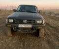 Білий Тойота Хайлюкс, об'ємом двигуна 2.4 л та пробігом 400 тис. км за 3500 $, фото 1 на Automoto.ua