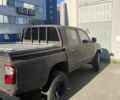 Белый Тойота Хайлюкс, объемом двигателя 0 л и пробегом 190 тыс. км за 7002 $, фото 1 на Automoto.ua
