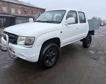 Білий Тойота Хайлюкс, об'ємом двигуна 2.5 л та пробігом 244 тис. км за 5000 $, фото 3 на Automoto.ua