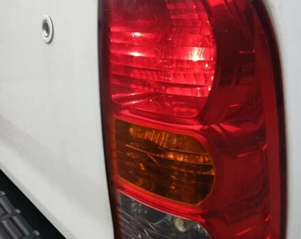 Білий Тойота Хайлюкс, об'ємом двигуна 2.5 л та пробігом 231 тис. км за 17500 $, фото 22 на Automoto.ua