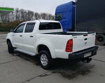 Білий Тойота Хайлюкс, об'ємом двигуна 2.5 л та пробігом 231 тис. км за 17500 $, фото 1 на Automoto.ua