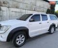 Белый Тойота Хайлюкс, объемом двигателя 2.5 л и пробегом 223 тыс. км за 21000 $, фото 1 на Automoto.ua