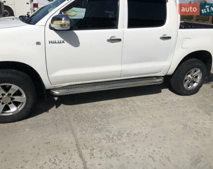 Белый Тойота Хайлюкс, объемом двигателя 2.5 л и пробегом 310 тыс. км за 18900 $, фото 35 на Automoto.ua