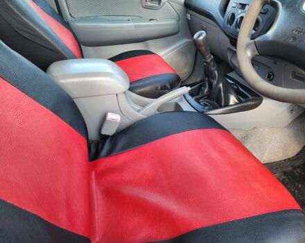 Белый Тойота Хайлюкс, объемом двигателя 2.5 л и пробегом 166 тыс. км за 8100 $, фото 12 на Automoto.ua