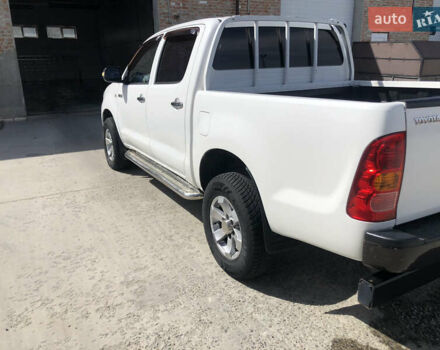 Белый Тойота Хайлюкс, объемом двигателя 2.5 л и пробегом 310 тыс. км за 18900 $, фото 37 на Automoto.ua