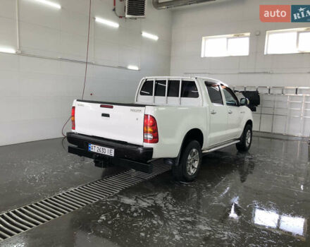 Белый Тойота Хайлюкс, объемом двигателя 2.5 л и пробегом 310 тыс. км за 18900 $, фото 19 на Automoto.ua