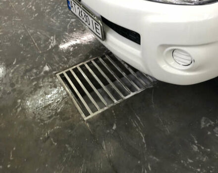 Белый Тойота Хайлюкс, объемом двигателя 2.5 л и пробегом 310 тыс. км за 18900 $, фото 29 на Automoto.ua