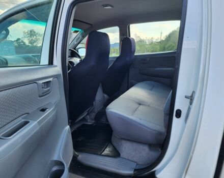 Белый Тойота Хайлюкс, объемом двигателя 2.5 л и пробегом 166 тыс. км за 8100 $, фото 15 на Automoto.ua