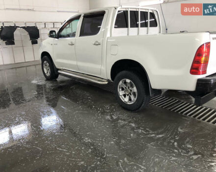 Белый Тойота Хайлюкс, объемом двигателя 2.5 л и пробегом 310 тыс. км за 18900 $, фото 15 на Automoto.ua