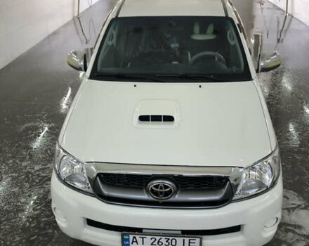 Белый Тойота Хайлюкс, объемом двигателя 2.5 л и пробегом 310 тыс. км за 18900 $, фото 4 на Automoto.ua