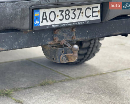 Белый Тойота Хайлюкс, объемом двигателя 2.49 л и пробегом 370 тыс. км за 17000 $, фото 12 на Automoto.ua