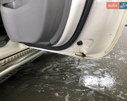 Белый Тойота Хайлюкс, объемом двигателя 2.5 л и пробегом 310 тыс. км за 18900 $, фото 14 на Automoto.ua