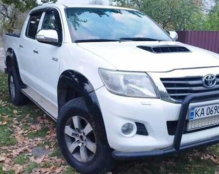 Тойота Хайлюкс 2012 в Андрушевке на Automoto.ua Белый Тойота Хайлюкс, объемом двигателя 3 л и пробегом 223 тыс. км за 20900 $, фото 2 на Automoto.ua