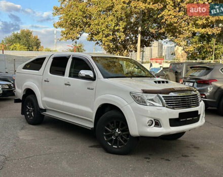 Тойота Хайлюкс 2013 в Одессе на Automoto.ua Белый Тойота Хайлюкс, объемом двигателя 3 л и пробегом 128 тыс. км за 25500 $, фото 1 на Automoto.ua