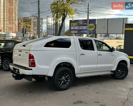 Тойота Хайлюкс 2013 в Одессе на Automoto.ua Белый Тойота Хайлюкс, объемом двигателя 3 л и пробегом 128 тыс. км за 25500 $, фото 9 на Automoto.ua