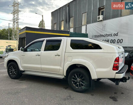 Тойота Хайлюкс 2013 в Одессе на Automoto.ua Белый Тойота Хайлюкс, объемом двигателя 3 л и пробегом 128 тыс. км за 25500 $, фото 11 на Automoto.ua