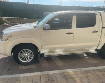 Белый Тойота Хайлюкс, объемом двигателя 3 л и пробегом 530 тыс. км за 22663 $, фото 6 на Automoto.ua