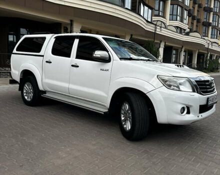 Белый Тойота Хайлюкс, объемом двигателя 2.98 л и пробегом 299 тыс. км за 20500 $, фото 2 на Automoto.ua