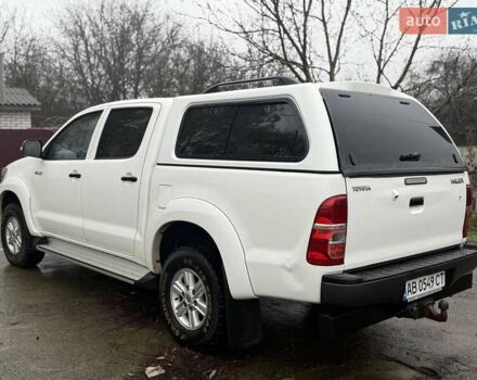 Белый Тойота Хайлюкс, объемом двигателя 2.5 л и пробегом 260 тыс. км за 20000 $, фото 9 на Automoto.ua
