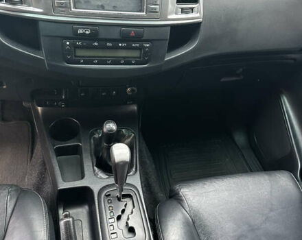 Белый Тойота Хайлюкс, объемом двигателя 2.98 л и пробегом 299 тыс. км за 20500 $, фото 13 на Automoto.ua