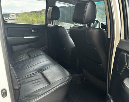 Белый Тойота Хайлюкс, объемом двигателя 2.98 л и пробегом 299 тыс. км за 20500 $, фото 16 на Automoto.ua