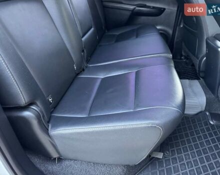 Тойота Хайлюкс 2016 в Сарнах на Automoto.ua Белый Тойота Хайлюкс, объемом двигателя 2.8 л и пробегом 174 тыс. км за 31900 $, фото 45 на Automoto.ua