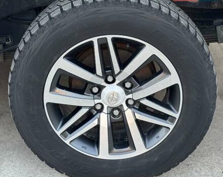 Тойота Хайлюкс 2016 в Сарнах на Automoto.ua Белый Тойота Хайлюкс, объемом двигателя 2.8 л и пробегом 174 тыс. км за 31900 $, фото 69 на Automoto.ua