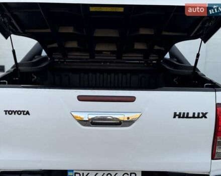 Тойота Хайлюкс 2016 в Сарнах на Automoto.ua Белый Тойота Хайлюкс, объемом двигателя 2.8 л и пробегом 174 тыс. км за 31900 $, фото 35 на Automoto.ua