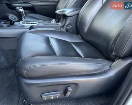 Тойота Хайлюкс 2016 в Сарнах на Automoto.ua Белый Тойота Хайлюкс, объемом двигателя 2.8 л и пробегом 174 тыс. км за 31900 $, фото 64 на Automoto.ua