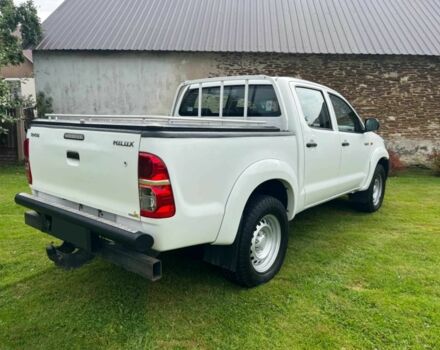 Белый Тойота Хайлюкс, объемом двигателя 2 л и пробегом 79 тыс. км за 8400 $, фото 4 на Automoto.ua