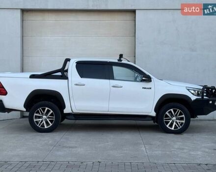 Тойота Хайлюкс 2016 в Сарнах на Automoto.ua Белый Тойота Хайлюкс, объемом двигателя 2.8 л и пробегом 174 тыс. км за 31900 $, фото 23 на Automoto.ua