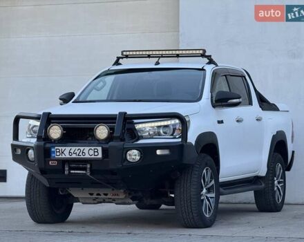 Тойота Хайлюкс 2016 в Сарнах на Automoto.ua Белый Тойота Хайлюкс, объемом двигателя 2.8 л и пробегом 174 тыс. км за 31900 $, фото 7 на Automoto.ua